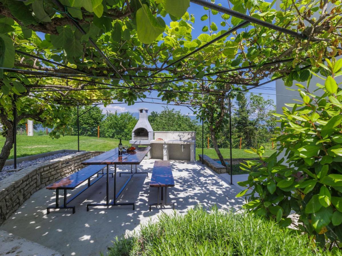 Holiday Home Carlo - Ipc102 By Interhome Pićan Exteriör bild