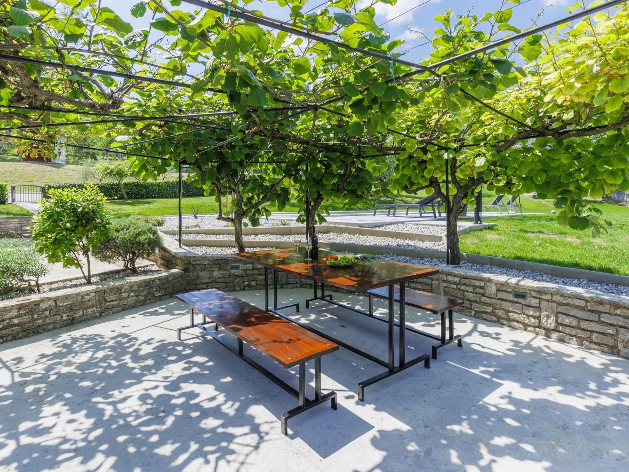 Holiday Home Carlo - Ipc102 By Interhome Pićan Exteriör bild